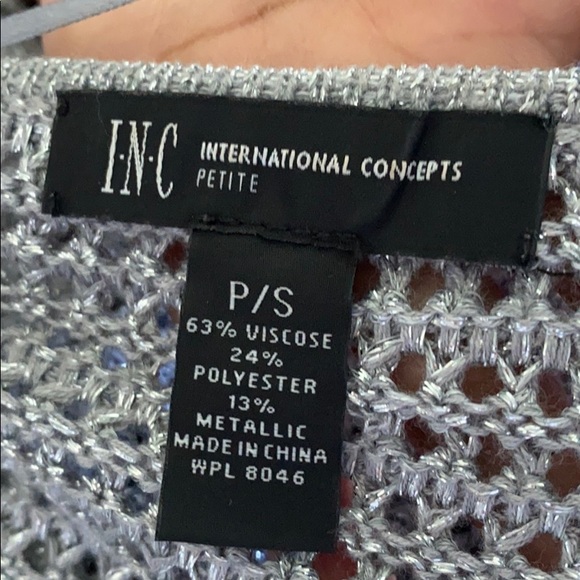 Gray sweater - Picture 3 of 3